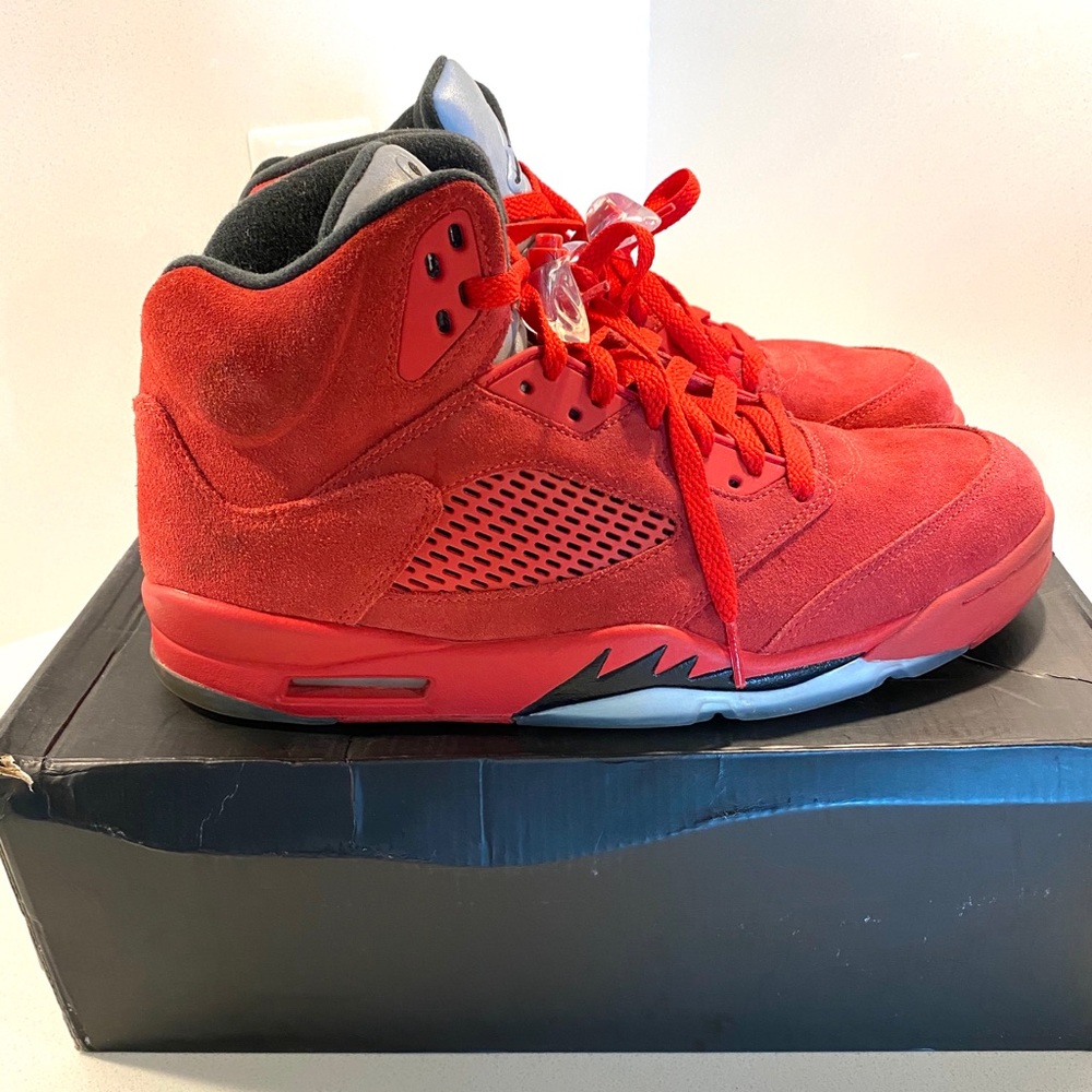 Men’s Jordan 5 University Red - Sz 11.5